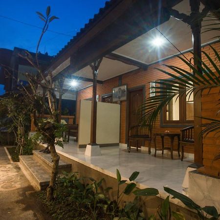 Monka House Hotel อูบุด ภายนอก รูปภาพ